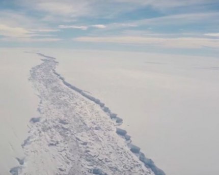 This image, from the British Antarctic Survey, shows the first rift.